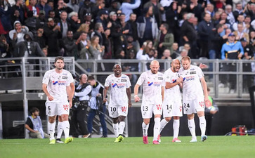 乐鱼体育田径社团力量训练器材